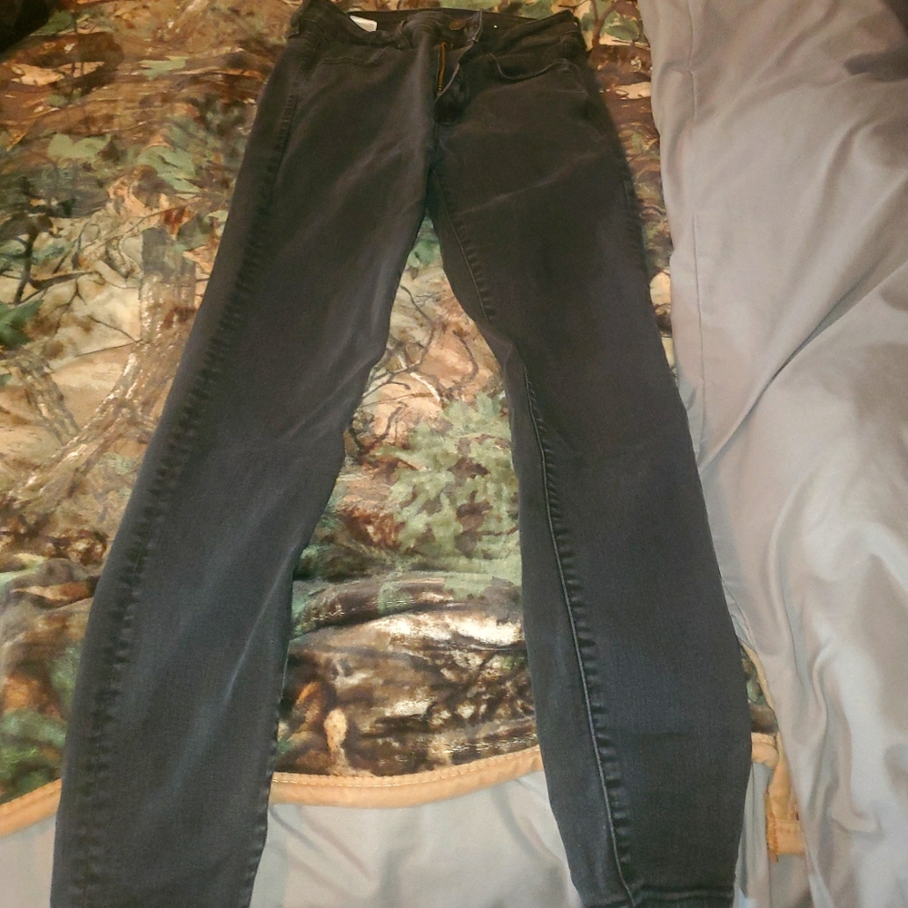 Black skinny jeans